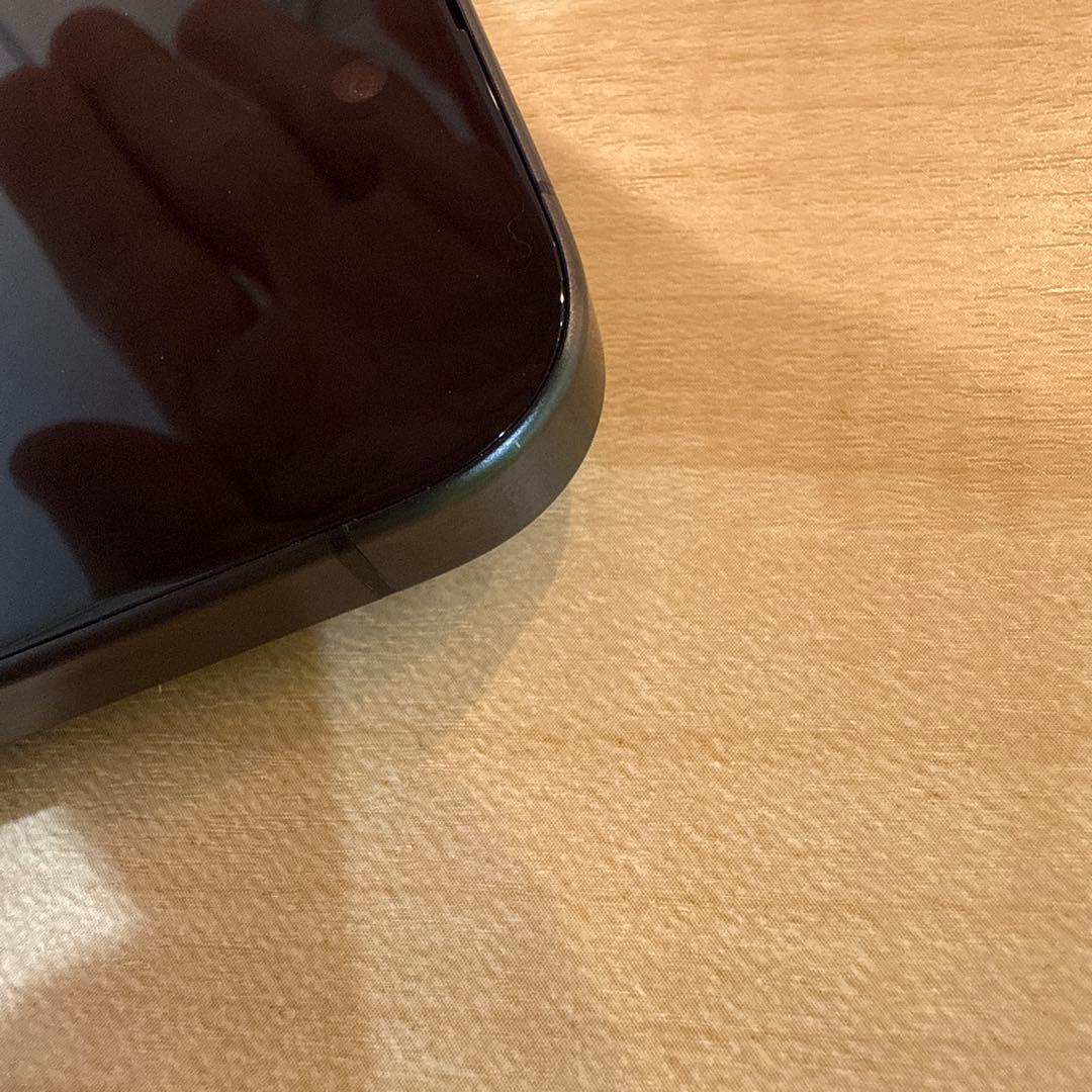 【極美品】iPhone 15 Pro 256GB ブラックチタニウムSIMフリー