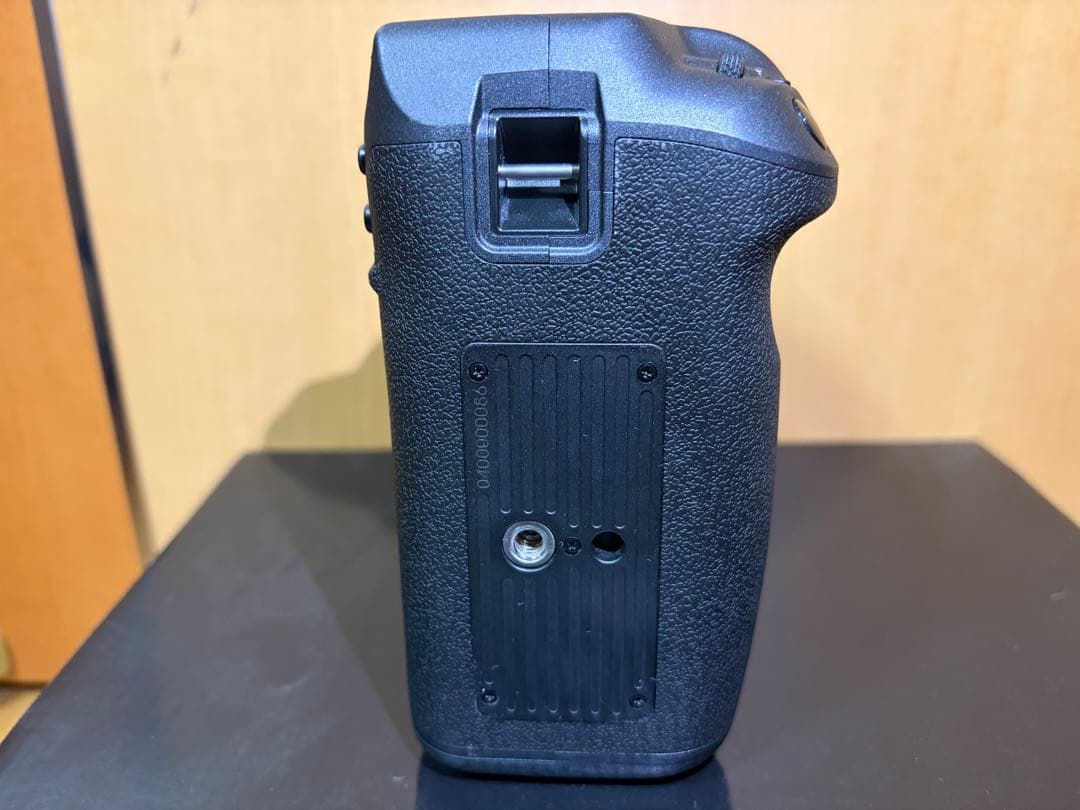 キヤノン EOS R6 Mark II ボディ + BG-R10