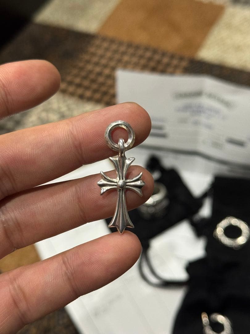 クロムハーツ　タイニークロス　ネックレス