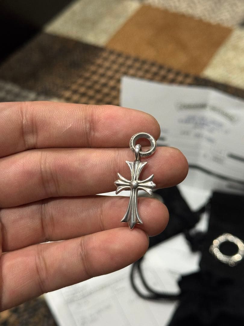 クロムハーツ　タイニークロス　ネックレス