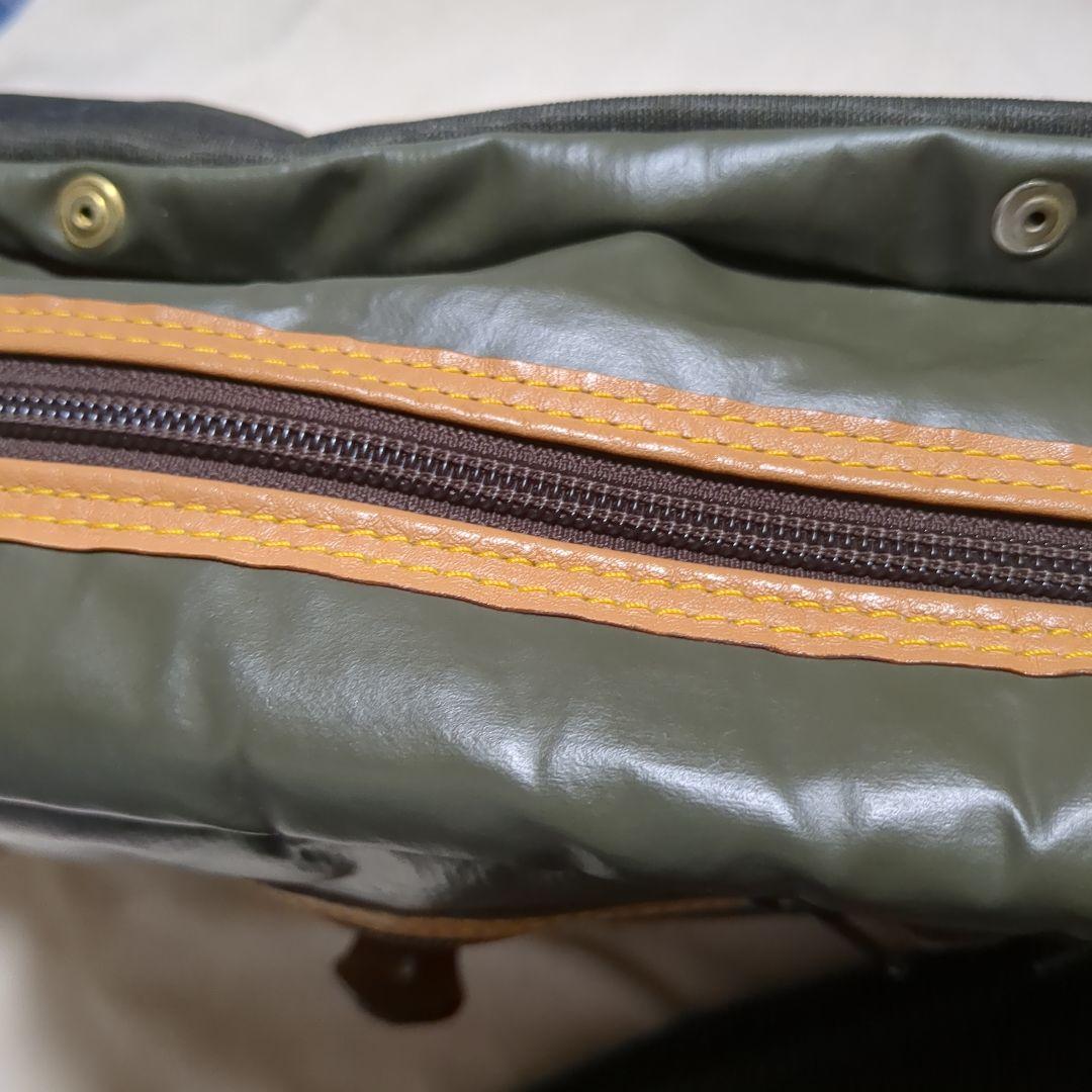 HUNTING WORLD メッセンジャーバッグ カーキグリーン メンズバック