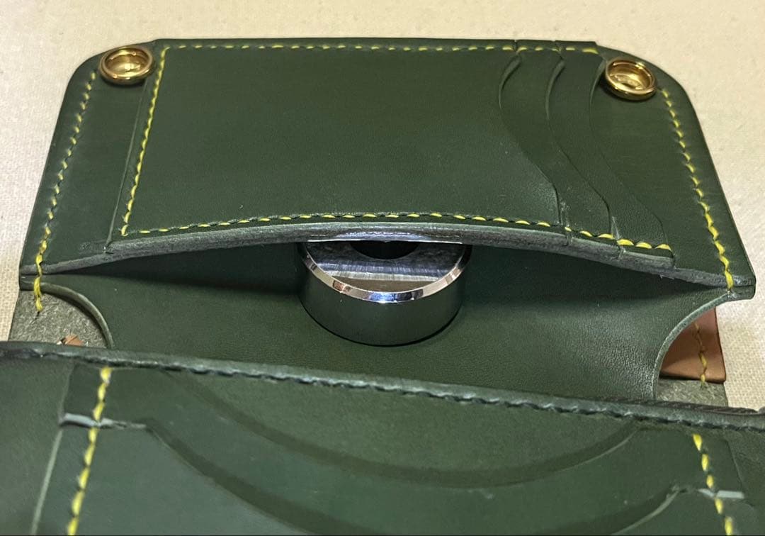 栃木レザー ミドル トラッカーウォレット 3層 グリーン