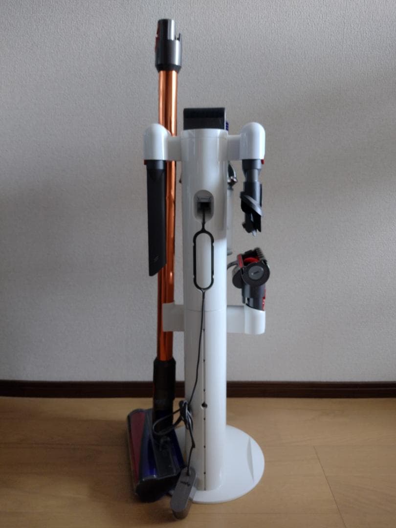 ダイソン★掃除機★V10★SV12★バッテリー新品と同等★スタンド付き1