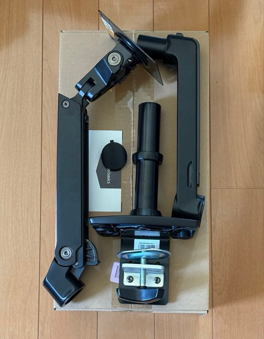 Amazonベーシック モニターアーム　エルゴトロン モニターアームOEM製品