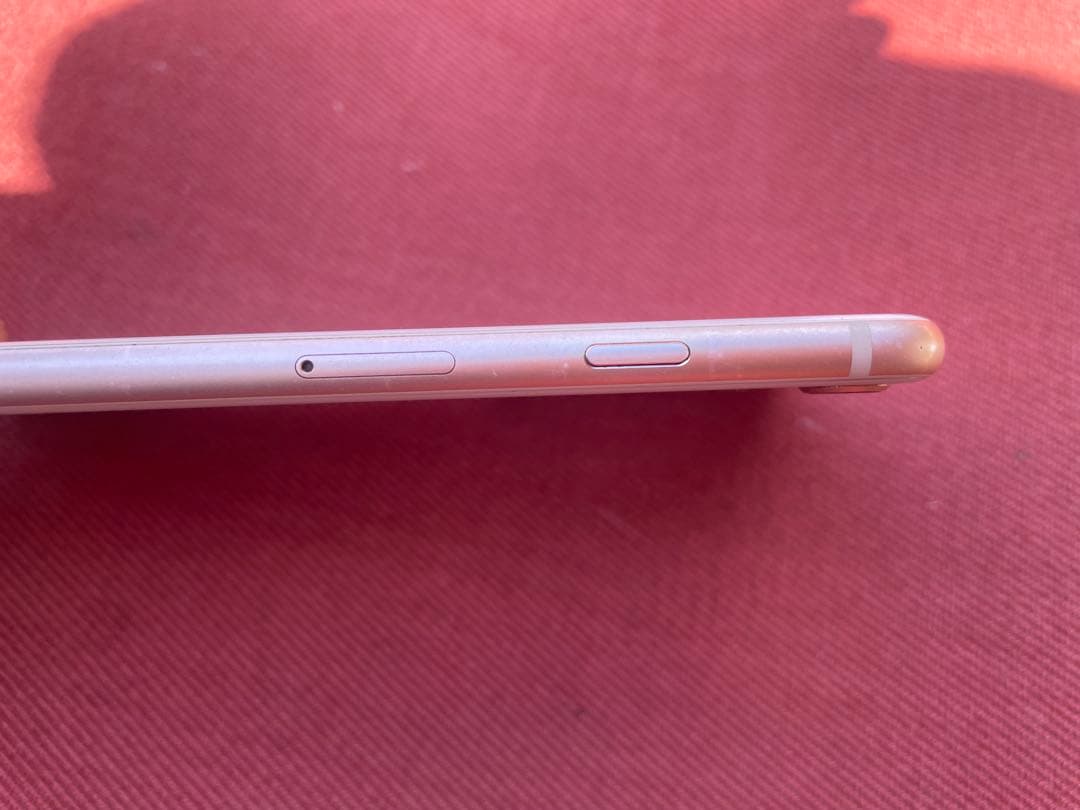 Apple iPhone 8 silver 本体