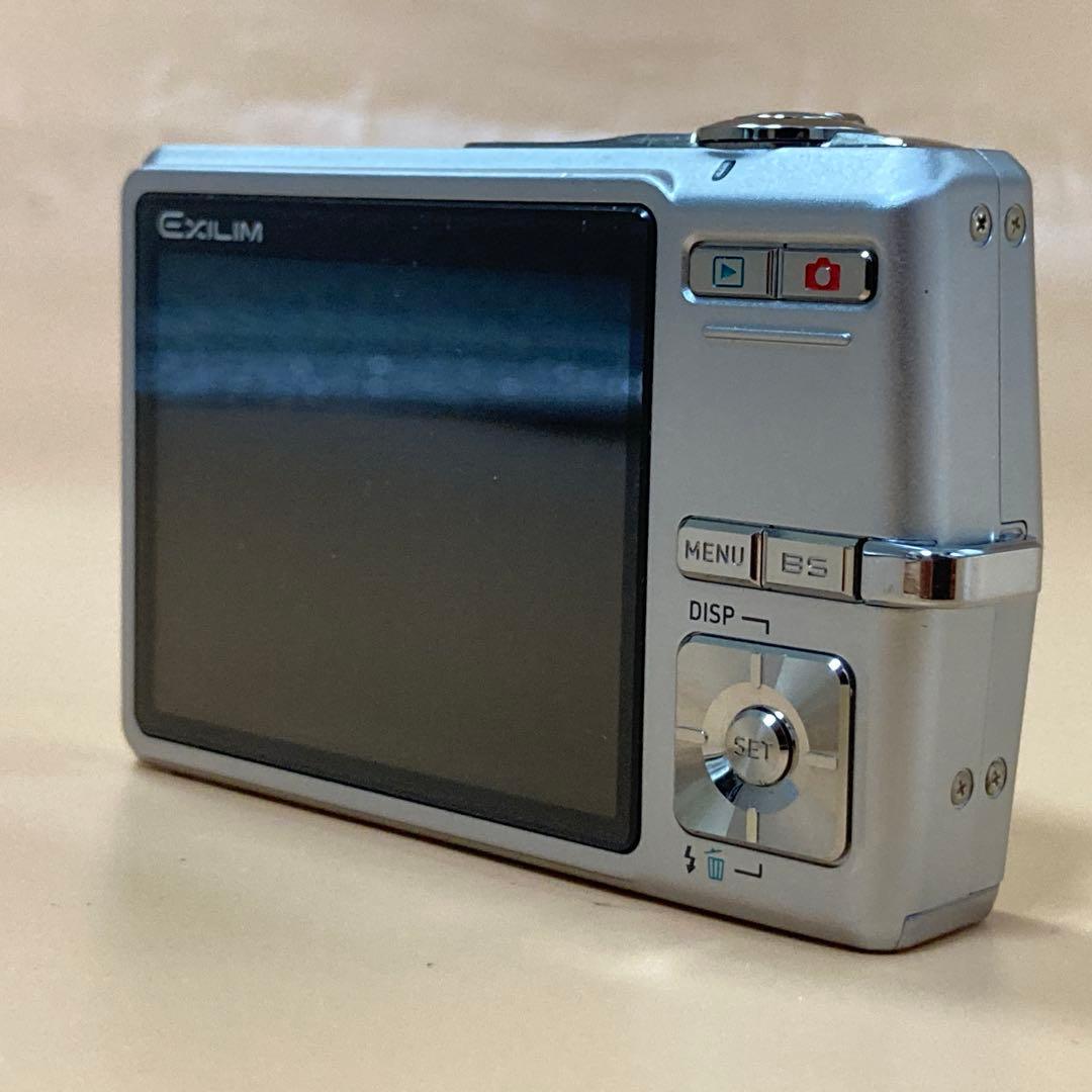 ◆SDカード付き◆ CASIO EX-Z500 シルバー色　デジカメ　完動品