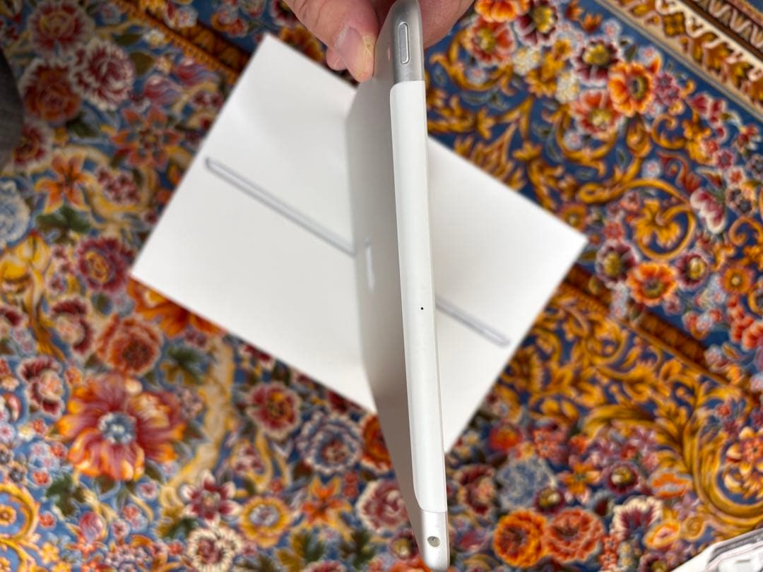 美品❗️iPad 第6世代 32GB Wi-Fi＋Cellularモデル