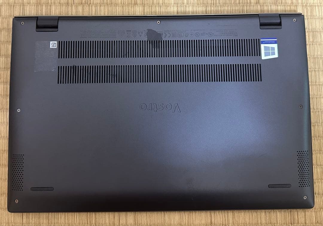 Dell Vostro 5300. Core i5-10210u.メモリ 8gb