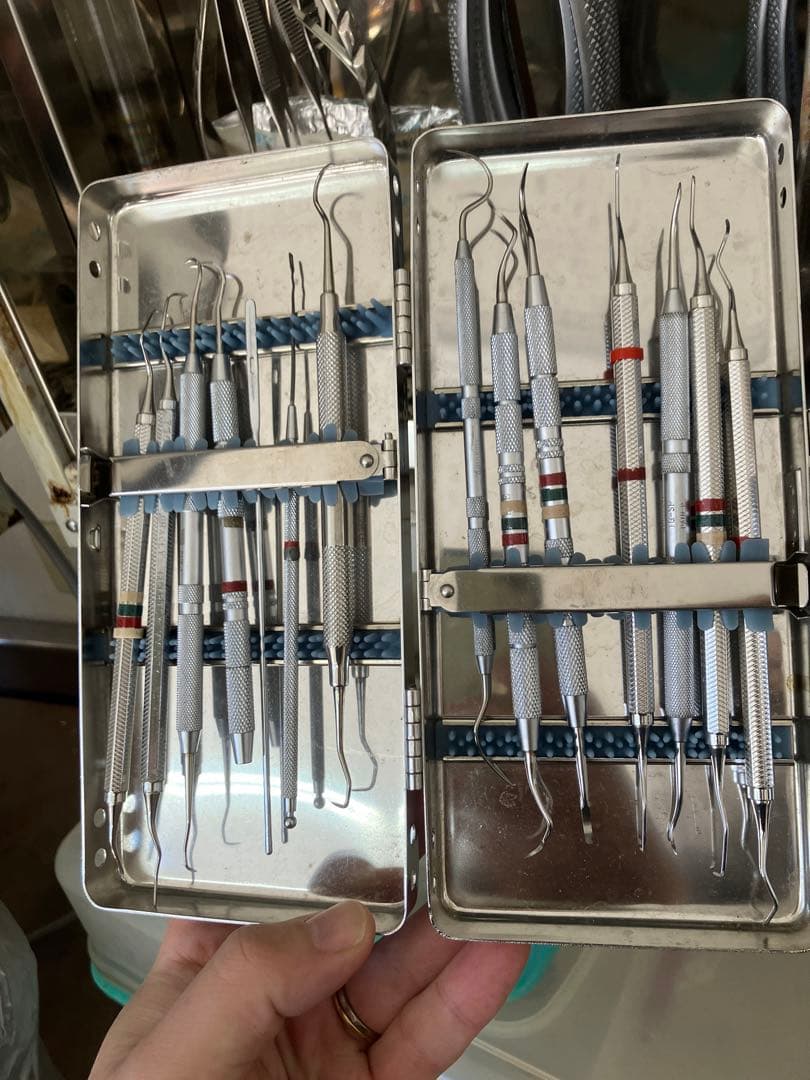 ステンレス製外科用器具セット