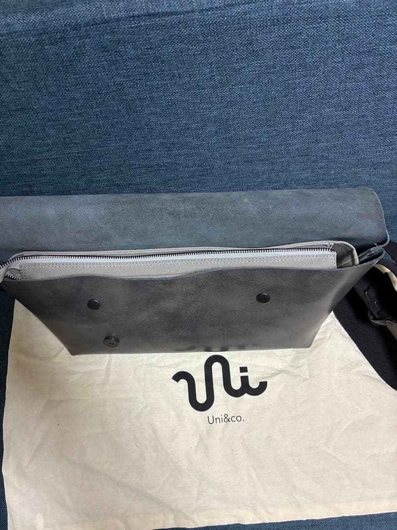 Uni&co メッセンジャーバッグ (S)/ASH-FAS