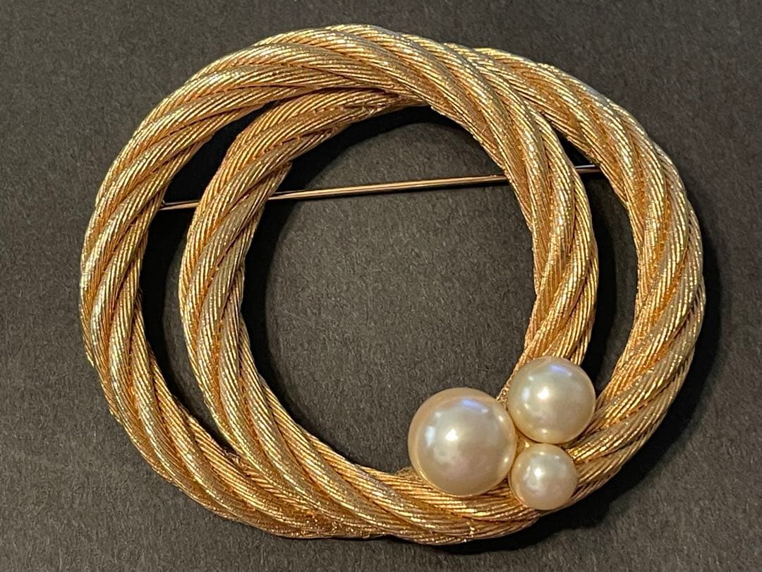 クリスチャンディオール　ディオール　Dior　ブローチ