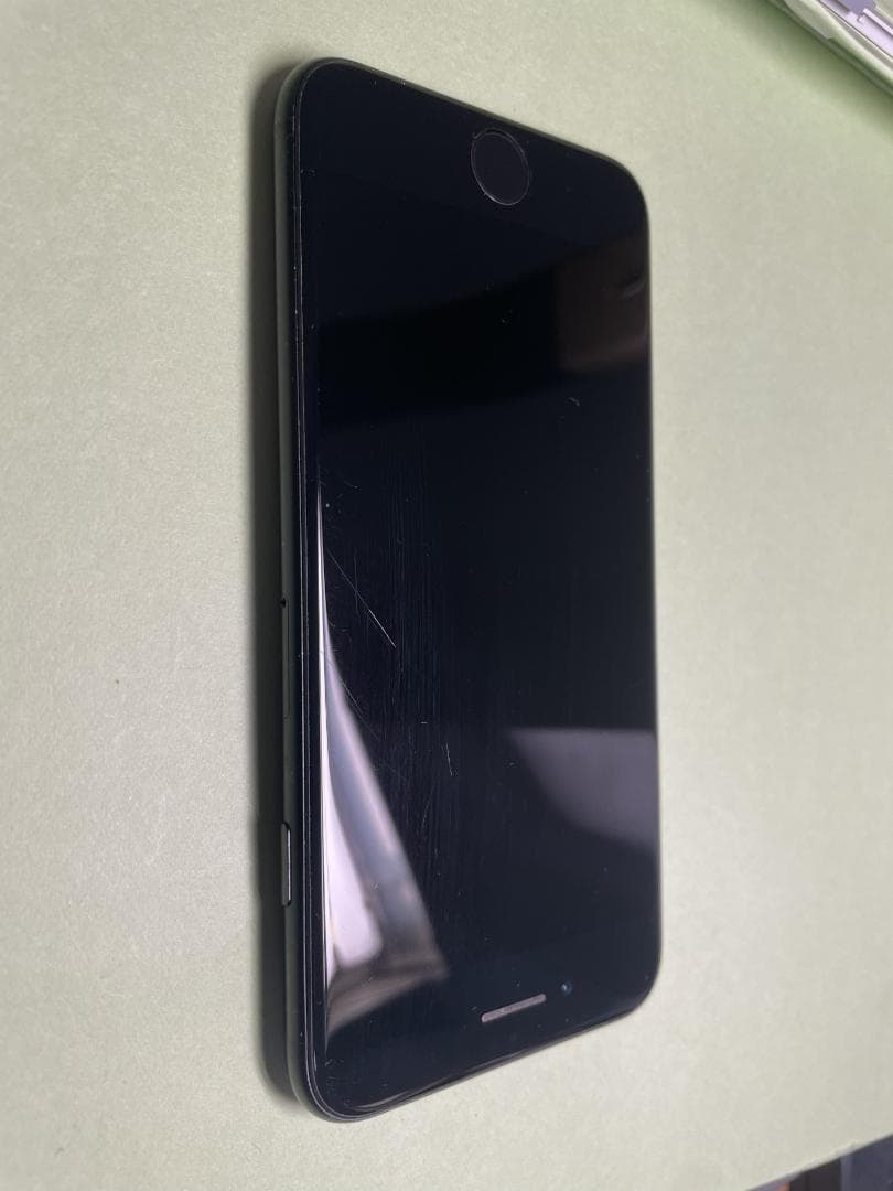 iphone se 第2世代 64GB ブラック