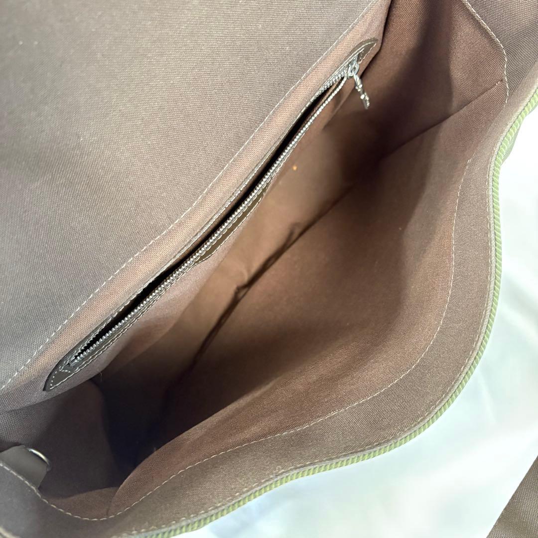 ルイヴィトン　ヴィクトール　タイガ　メッセンジャーバッグ　M30142