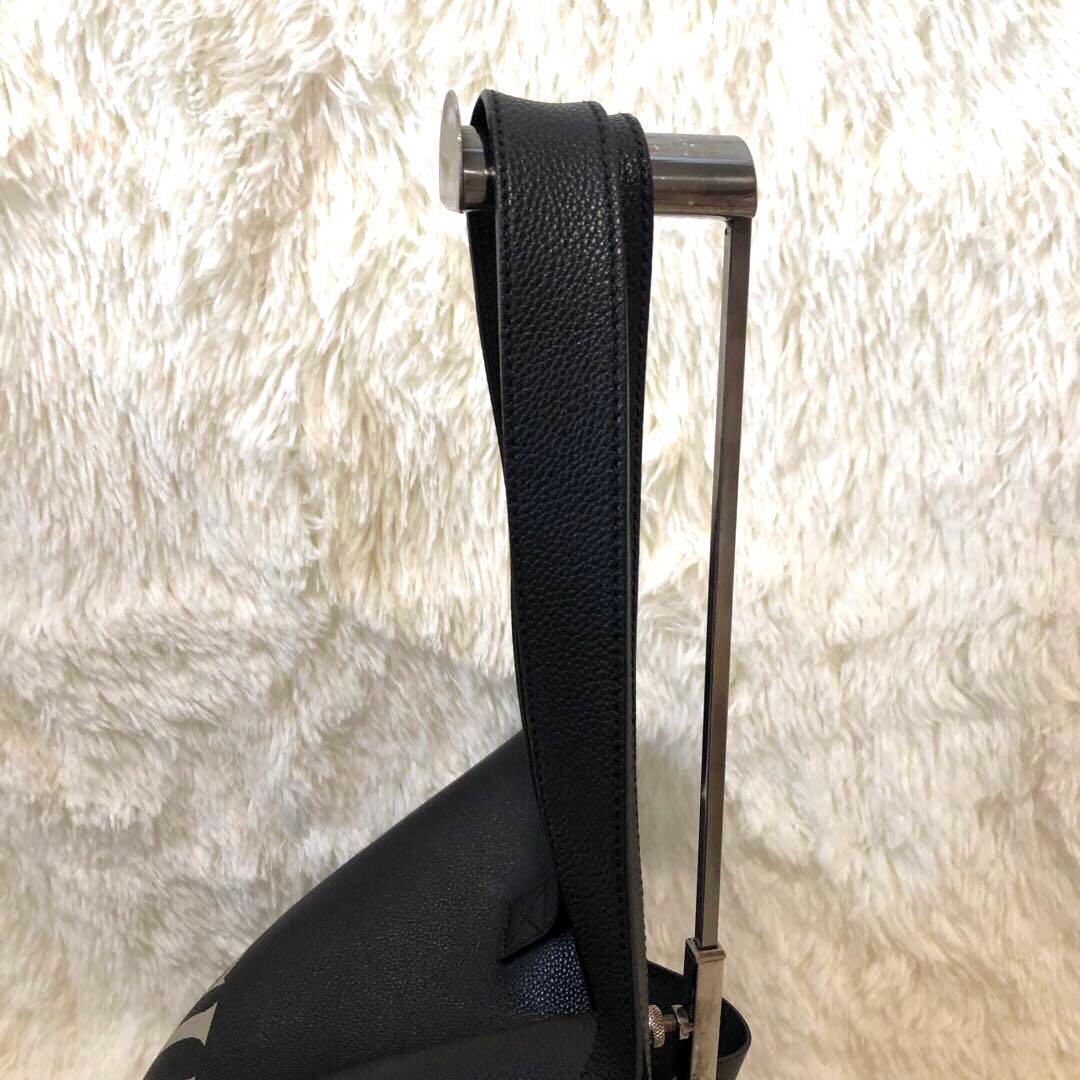 未使用級✨グッチ　レザー トートバッグ　ロゴ シェリーライン　ブラック メンズ