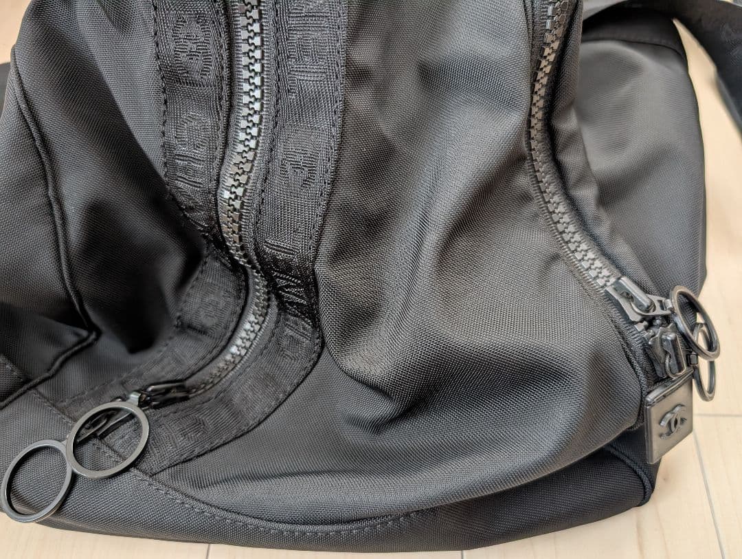 CHANEL ブラック ボストンバッグ　スポーツライン