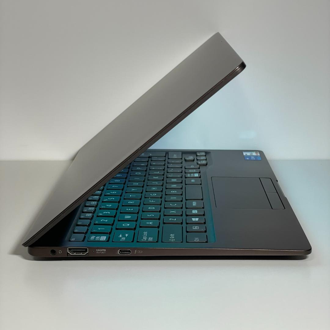 ★希少★ 第11世代i5 LIFEBOOK ノートPC win11 軽量 SSD