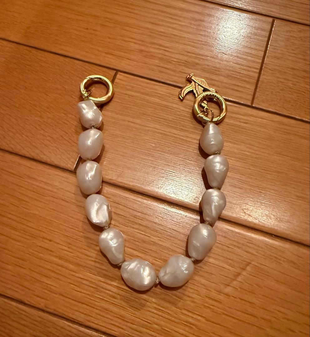 LOUVINIハンドストラップ　PETIT ROMY　PEARL