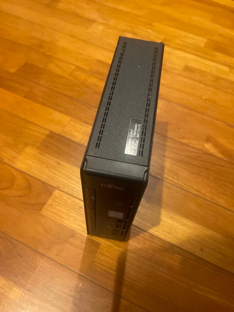 富士通 Q556/P i5/4GB/HD500GB/Win11/Office