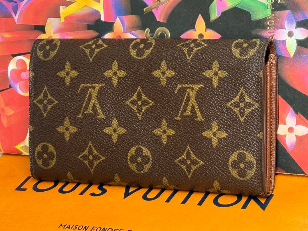 良品！LOUIS VUITTONルイヴィトン　カード入れ付き二つ折り長財布