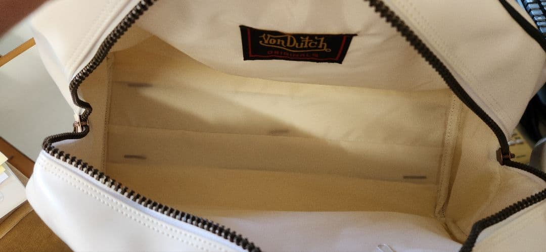 Von Dutch ホワイト ボストンバッグ