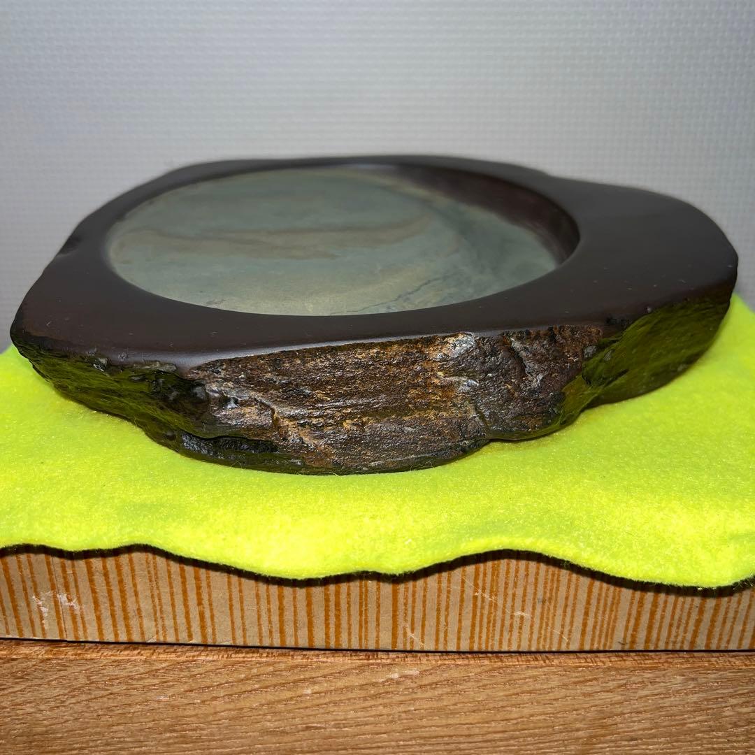 ⭕️うさぴょん⭕️赤間硯　希少　紫青石、紫金石様石紋綺麗　昇進堂謹製　丸型硯