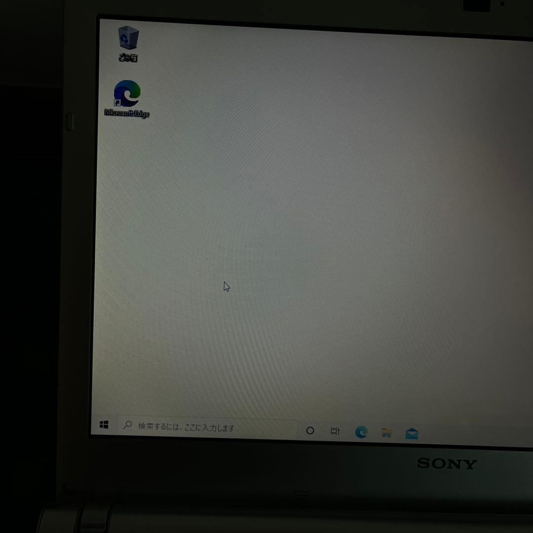 SONY VAIO Eシリーズ　SVE14A28CJW ホワイト×ブルー