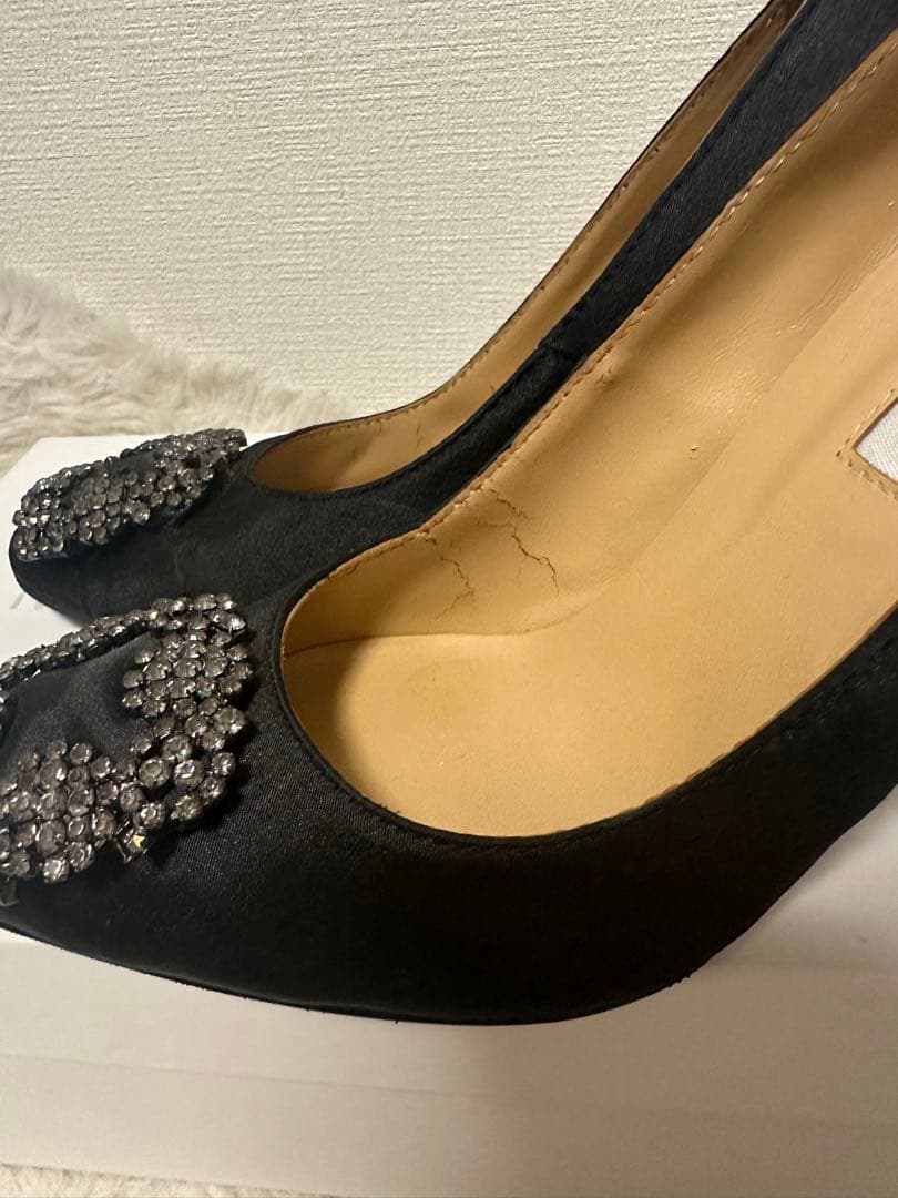 マノロブラニク MANOLO BLAHNIK ハンギシ　37