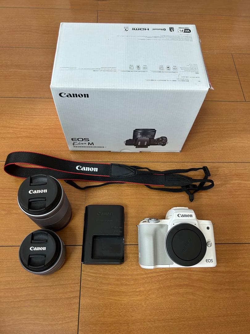 ゆ*き様 Canon EOS KISS M (WH) ダブルズームキット
