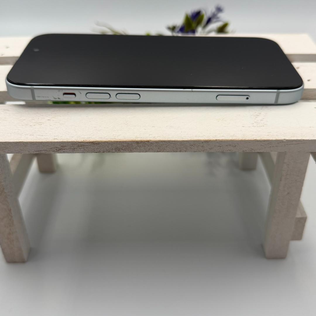 iPhone15 128GB ブルー 332