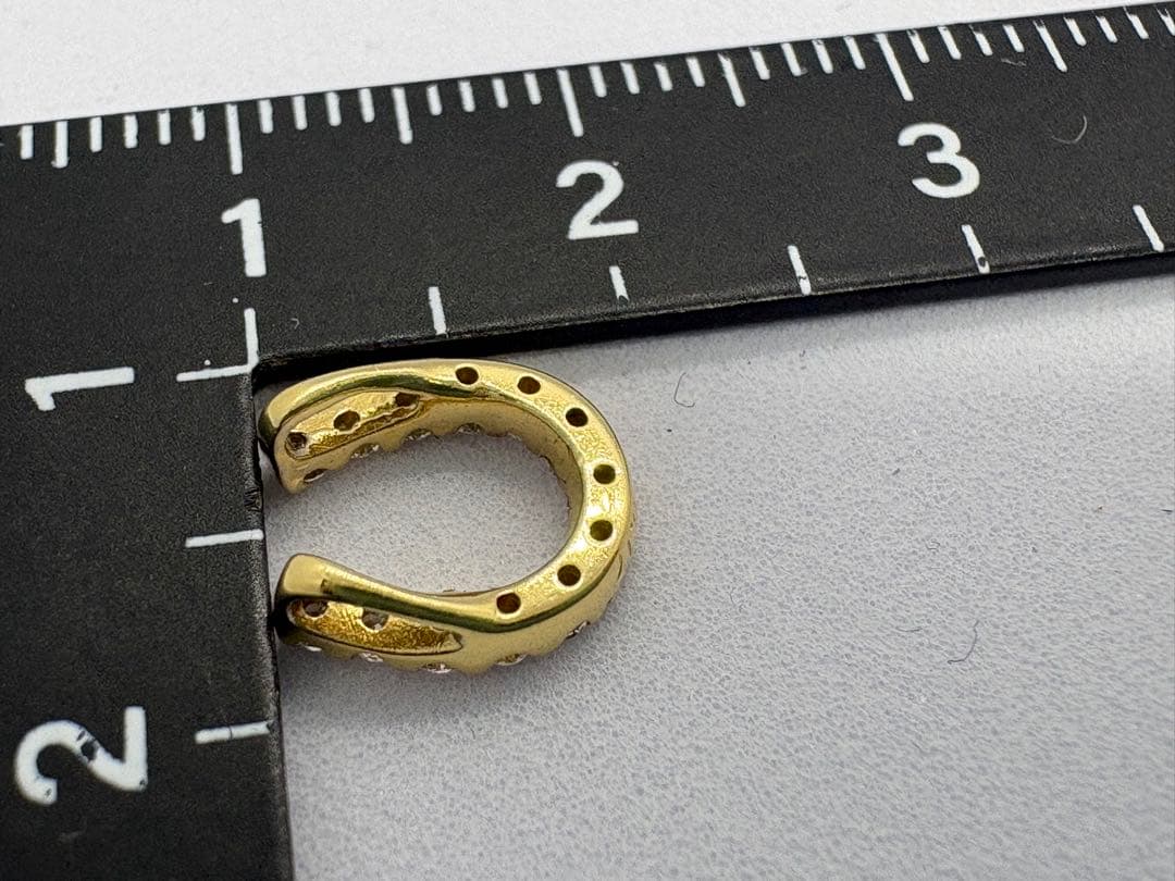 馬蹄　ネックレストップ　k18 0.17ct刻印