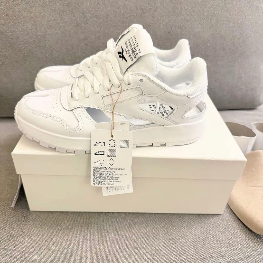 専用【新品】メゾンマルジェラ×リーボックホワイトクラシックレザー24cm/US6