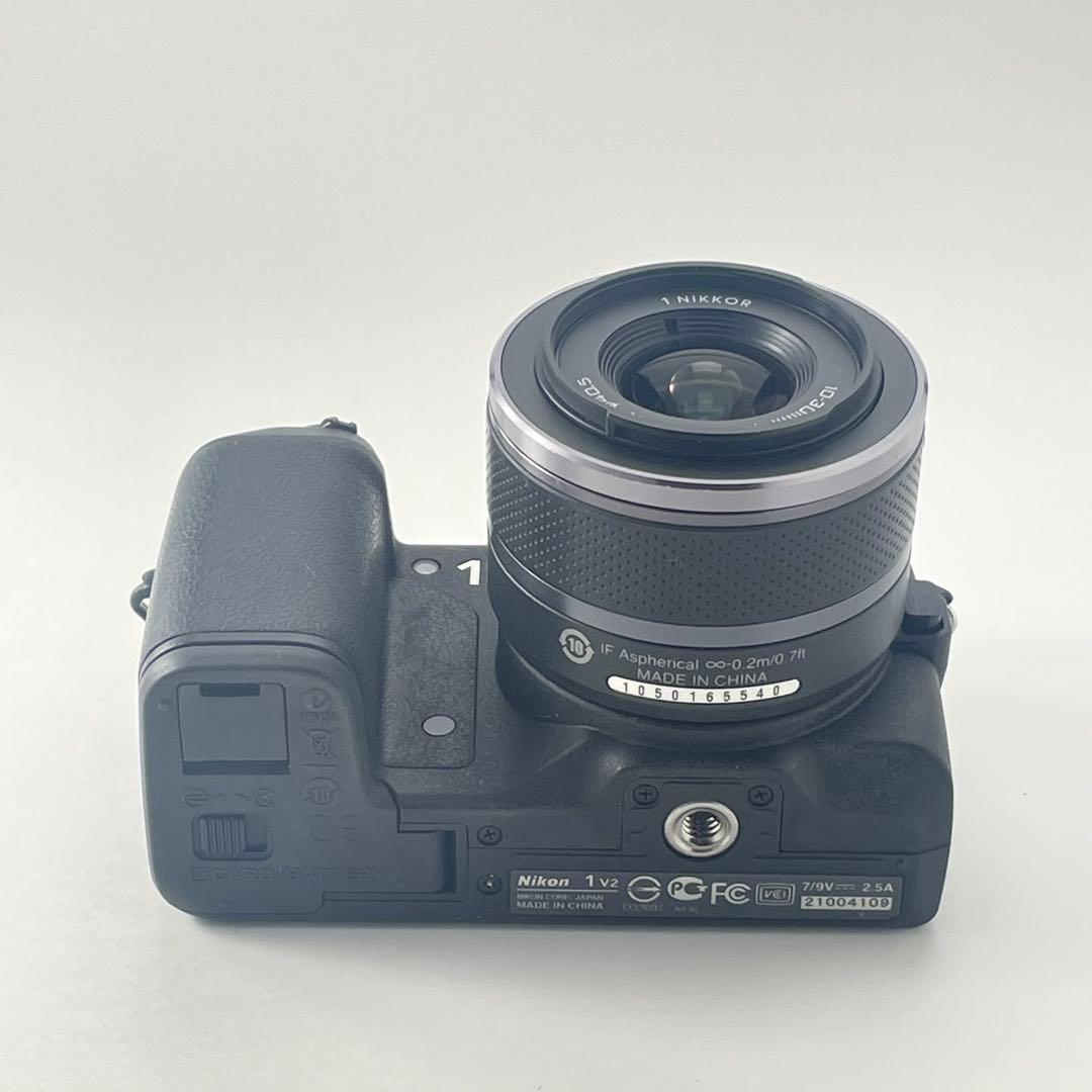 【美品・返品保証】Nikon V2 ブラック 標準レンズキット