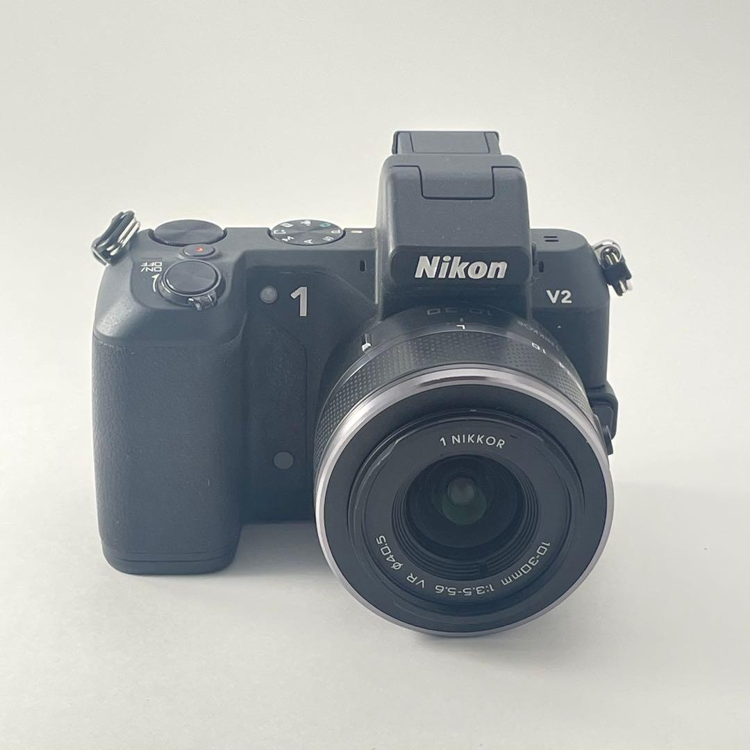 【美品・返品保証】Nikon V2 ブラック 標準レンズキット