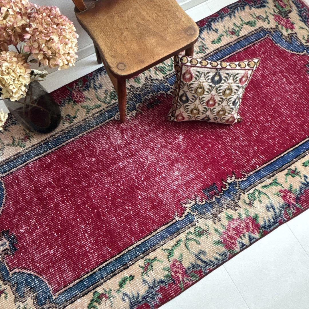トルコ　ヴィンテージラグ　フローラル　ワインレッド　ブルー