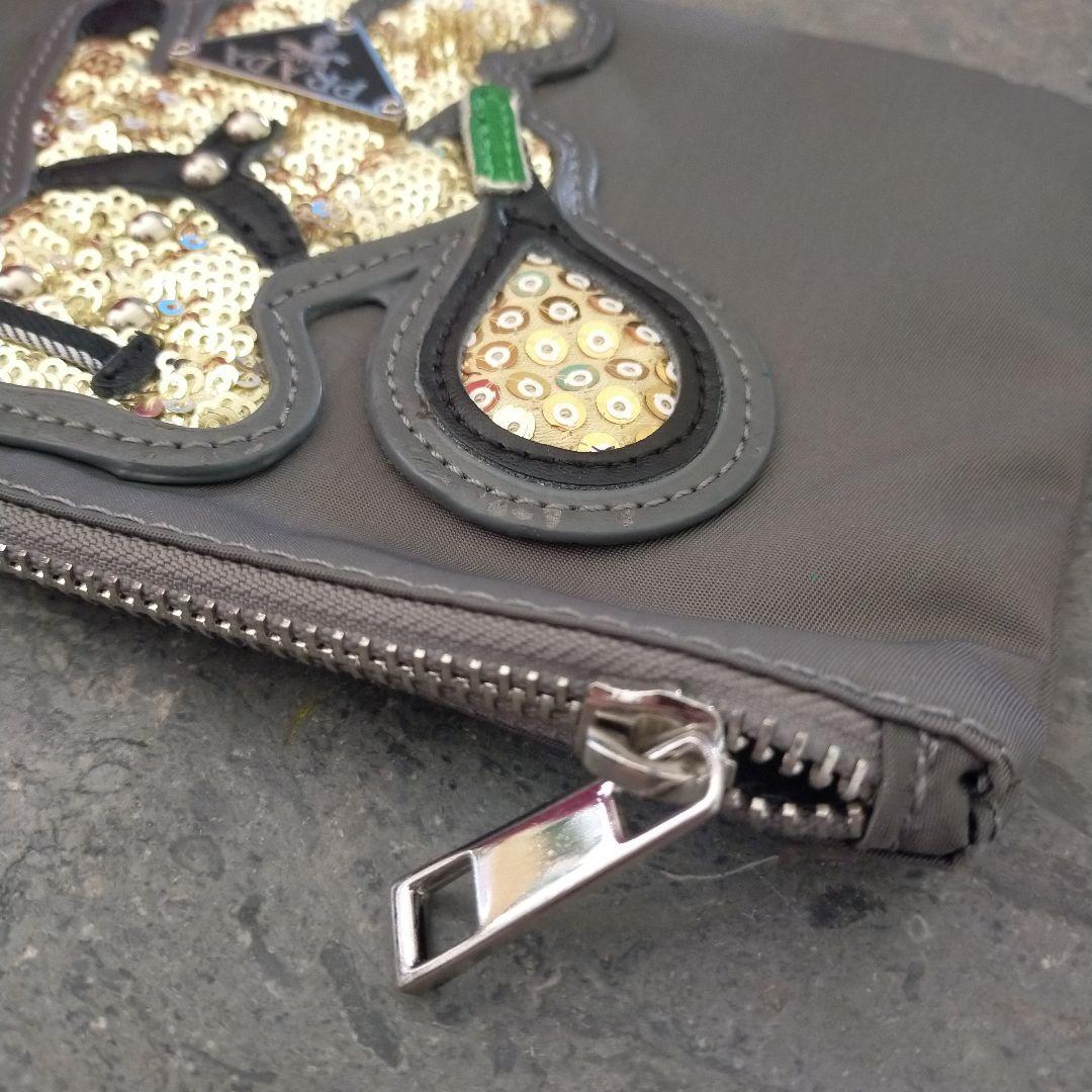 PRADA　プラダ　ポーチ　くま　スパンコール　刺繍　レア