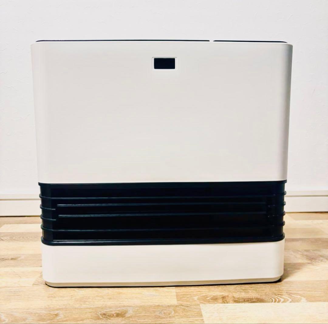 IRIS OHYAMA セラミックファンヒーター加湿付き　アイリスオーヤマ