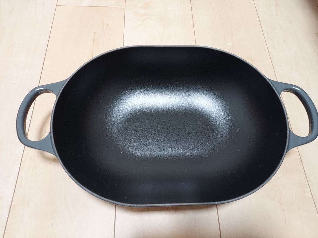 Le Creuset オブロングマルミット　グラファイト