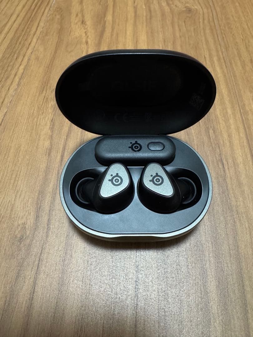 イヤホン SteelSeries Arctis GameBuds