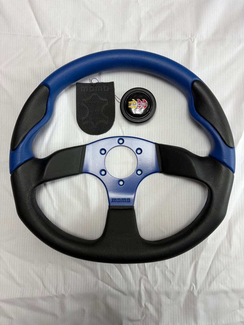 MOMO ステアリングホイール 03-04年モデル
