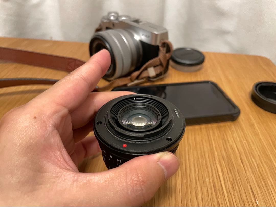 富士フイルムX-A7と単焦点レンズ7artisans 25mmセット