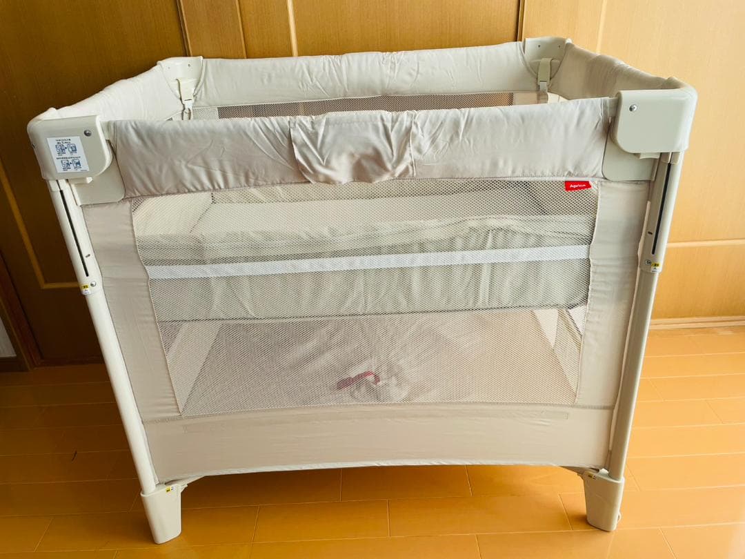【美品】アップリカ ココネルエアー ベビーベッド　ミルクWH　ホワイト