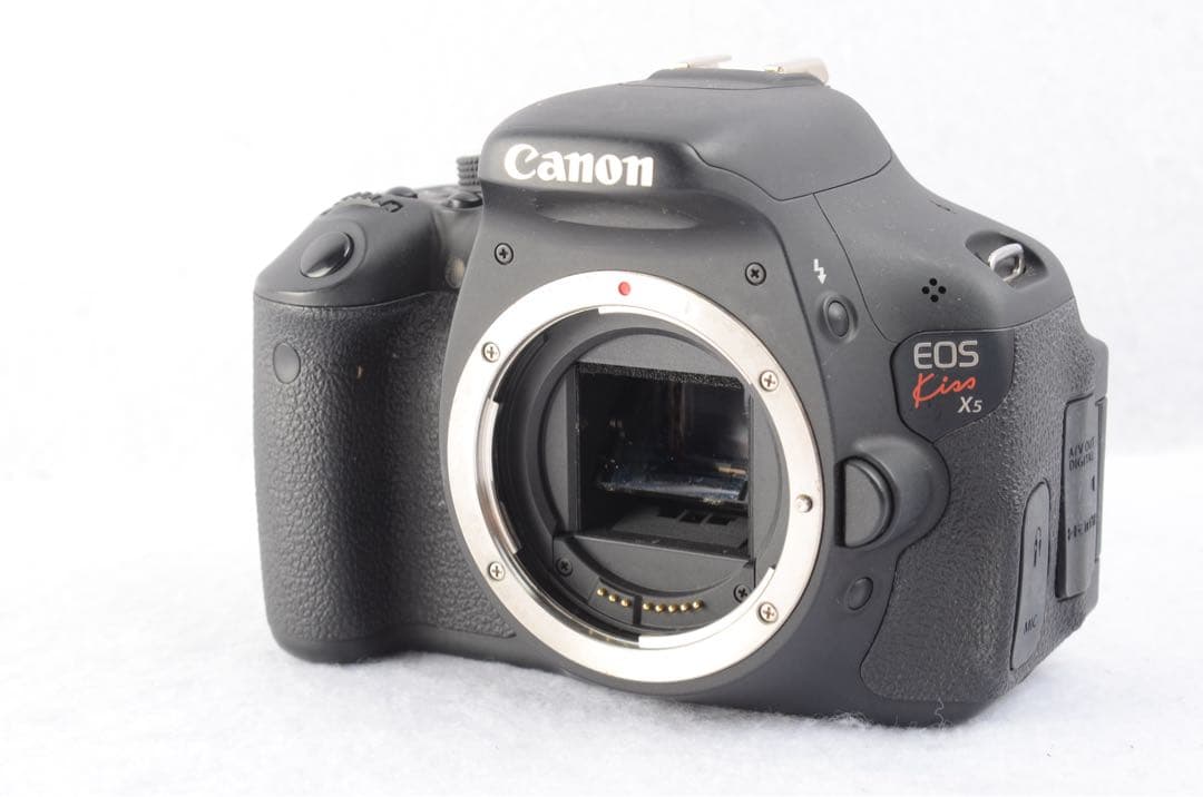 キャノン　Canon EOS Kiss X5 レンズキット