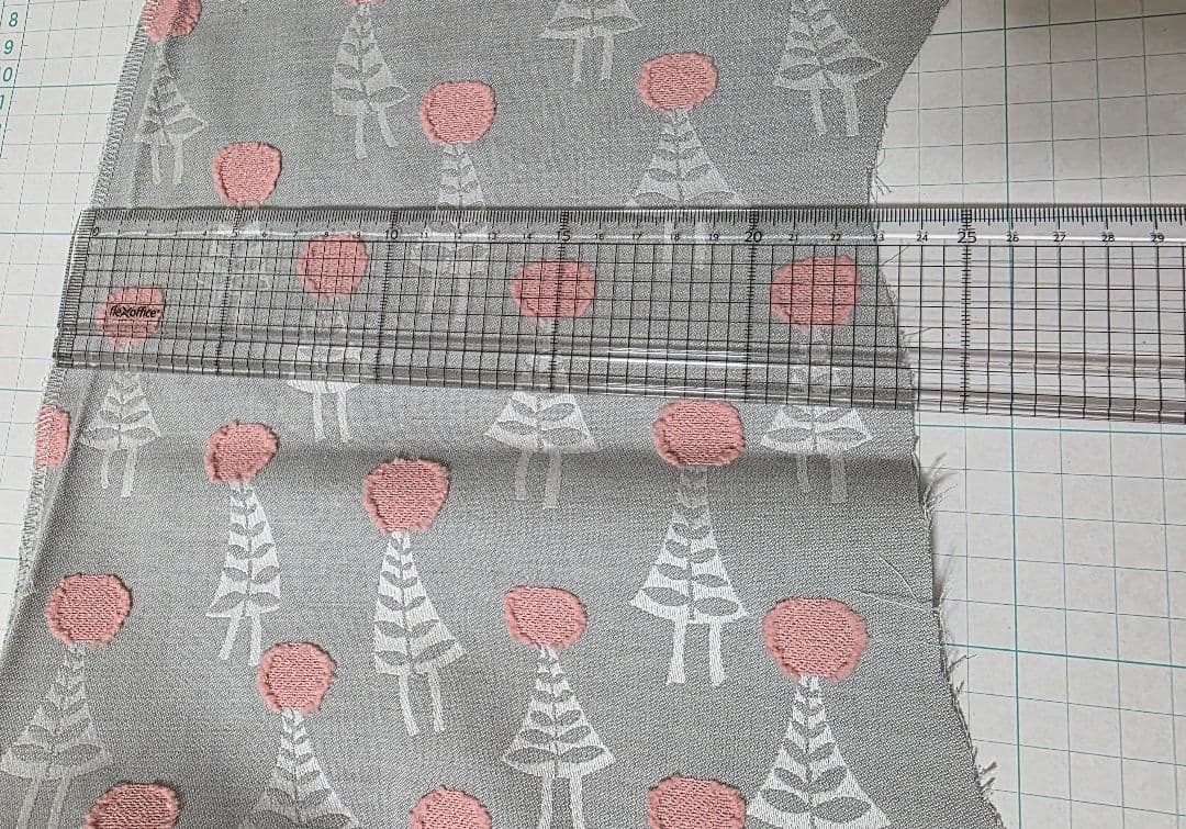 【希少】 ミナペルホネン forest angel 大きめ生地