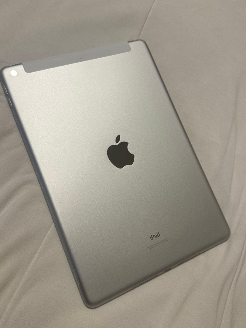 iPad 第9世代 10.2インチ 64GB WiFi + Cellular