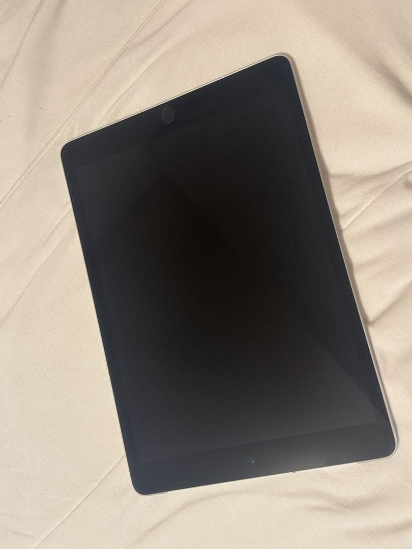 iPad 第9世代 10.2インチ 64GB WiFi + Cellular