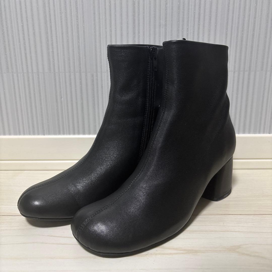 【nouer】ショート ブーツ&【Vin】グリーン ワイドパンツ