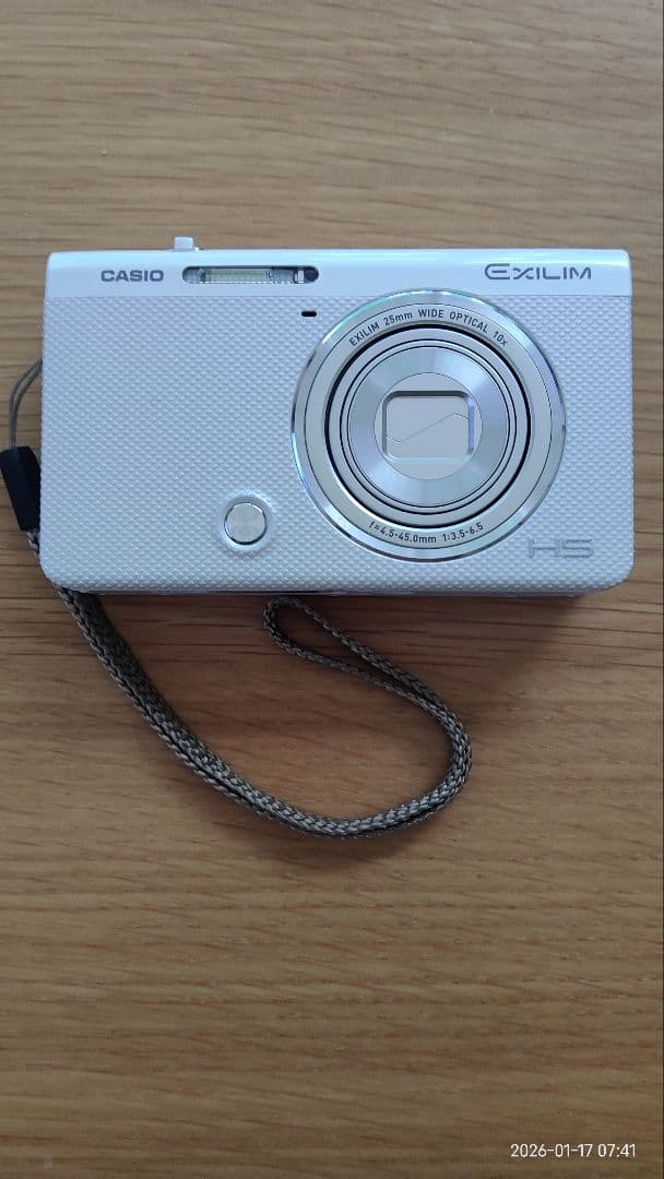 CASIO EX-ZR70 　　　　　　　　　　　　　　　　　SDカード2枚付き