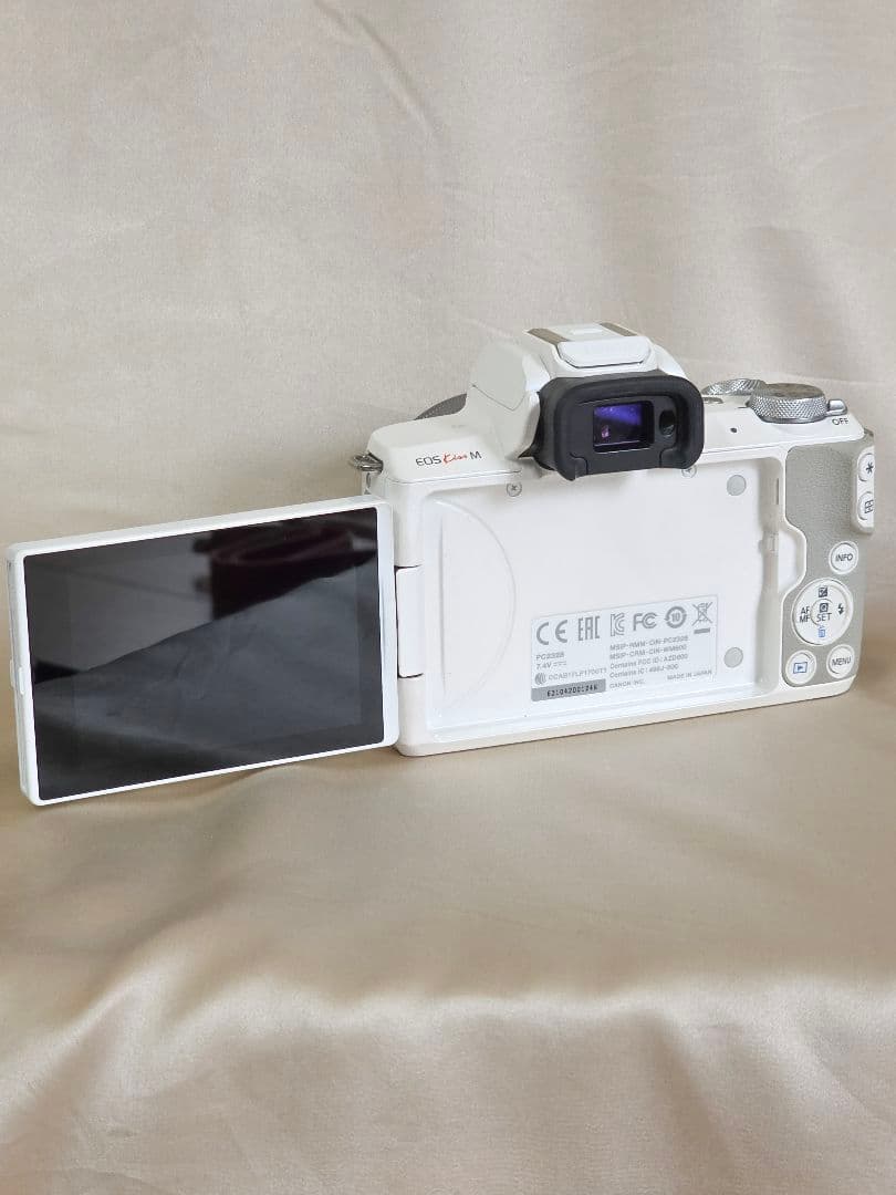 ★レンズ3本★Canon EOS Kiss M ミラーレスカメラ