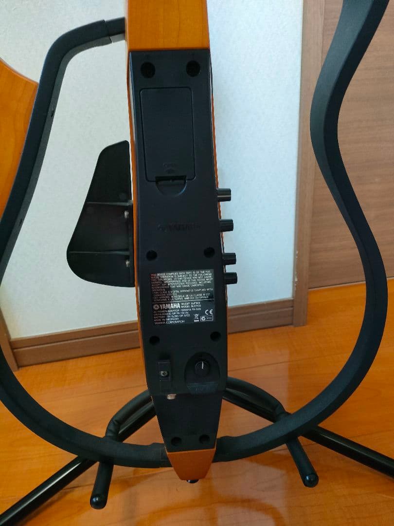 美品サイレントギターYAMAHA SLG110Sケース アダプタ プリアンプ付