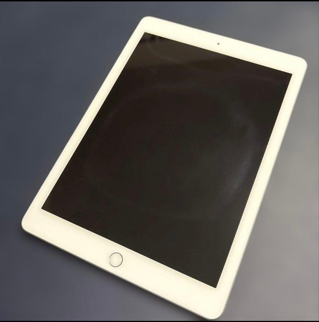 【即購入可】Apple iPad 第６世代　シルバー　32GB A1893